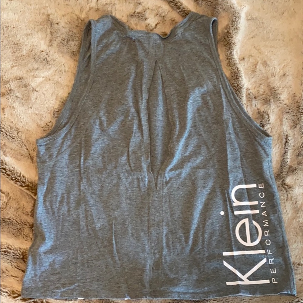Calvin Klein Top. - Picture 3 of 3